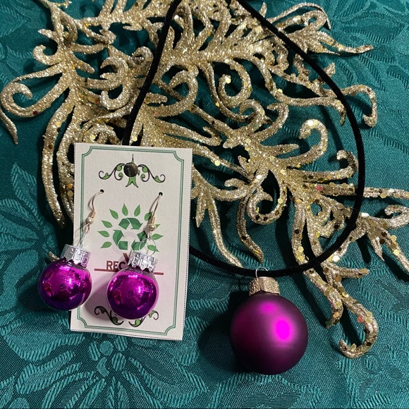 🎄 New Christmas Bulb Earrings & Necklace Set - Picture 6 of 6